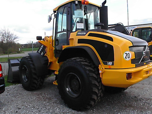 Product picture Volvo L45F parts book. 