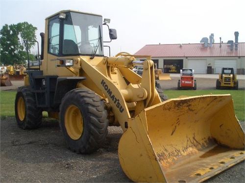 Product picture Komatsu WA250-3 operation and maintenance manual