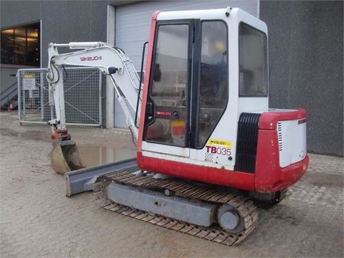 Product picture Takeuchi TB025 TB030 TB035 operators manual