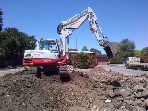 Product picture Takeuchi TB285 andTB290 operators manual