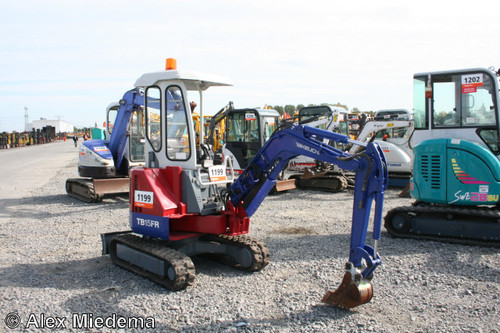 Product picture Takeuchi TB15FR operators manual
