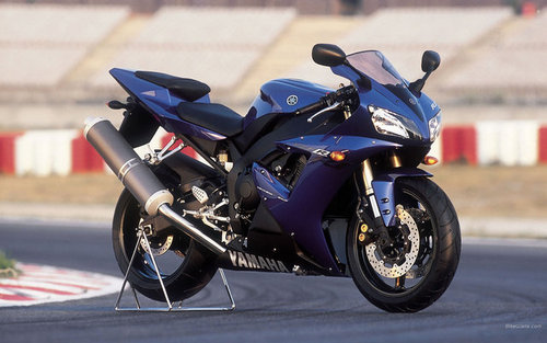 Product picture Yamaha YZF-R1P owners manual. year 2002