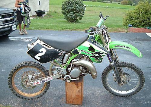 Product picture Kawasaki KX125-KX250-KX500 owners manual 1997