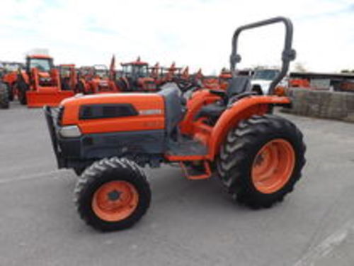 Product picture Kubota tractor L3130 L3430 workshop manual. 2007