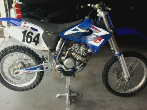 Product picture Yamaha YZ250F parts book. Edition Sept 2001