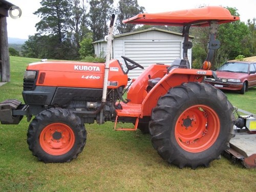 Product picture Kubota L4400DT parts book