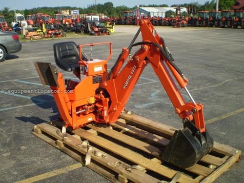 Product picture Kubota Backhoe  B4672A BL4690A operator and part manual