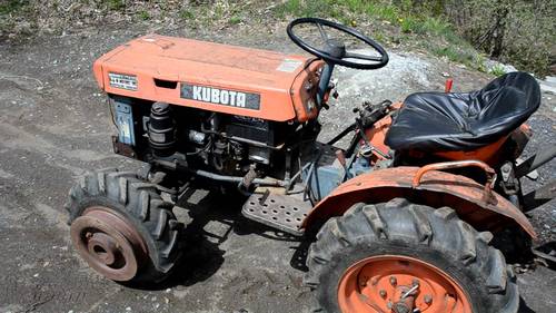 Product picture Kubota B6000 service manual