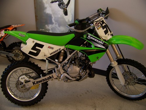 Product picture Kawasaki KX100 owners manual. Year 2005. KX100-D5