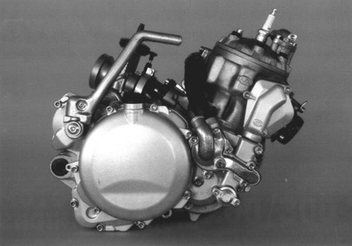 Product picture KTM 250 TVC & 300 TVC engine parts manual.1995