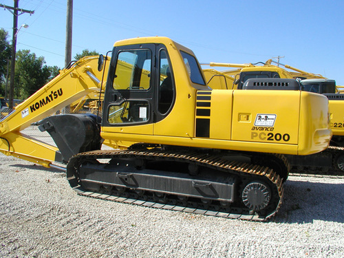Product picture Komatsu PC200-6,PC200LC-6, manual set. serial A80001 and up.
