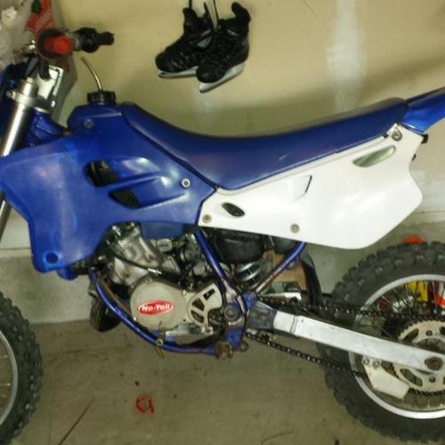 Product picture Yamaha YZ85 parts catalogue. Year 2001