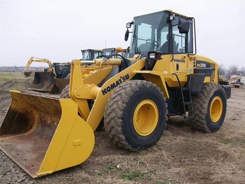 Product picture Komatsu WA200-5 shop manual and operation manual. 2 manuals